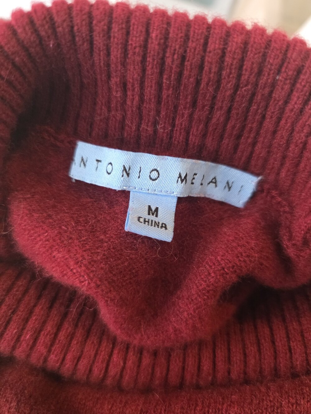 Antonio Melani 100% Fuzzy Cashmere Garnet Red Turtleneck Sweater M Quiet Luxury - Picture 3 of 14